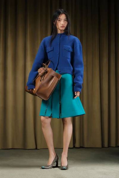 Look 25